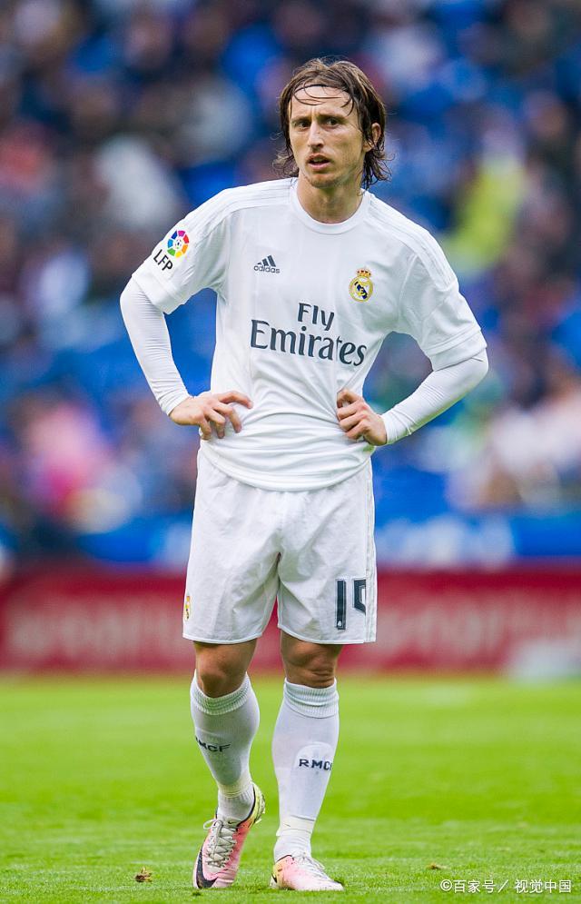 德天空：曼联目前尚未向莱比锡就谢什科转会提交书面报价